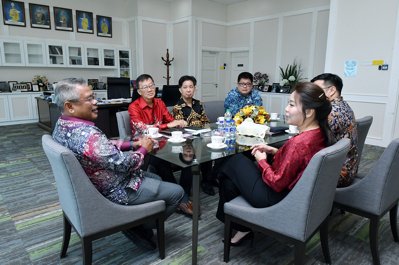 杜成奇,市长,华社,政府,翁秀秀,市政厅,登嘉楼,