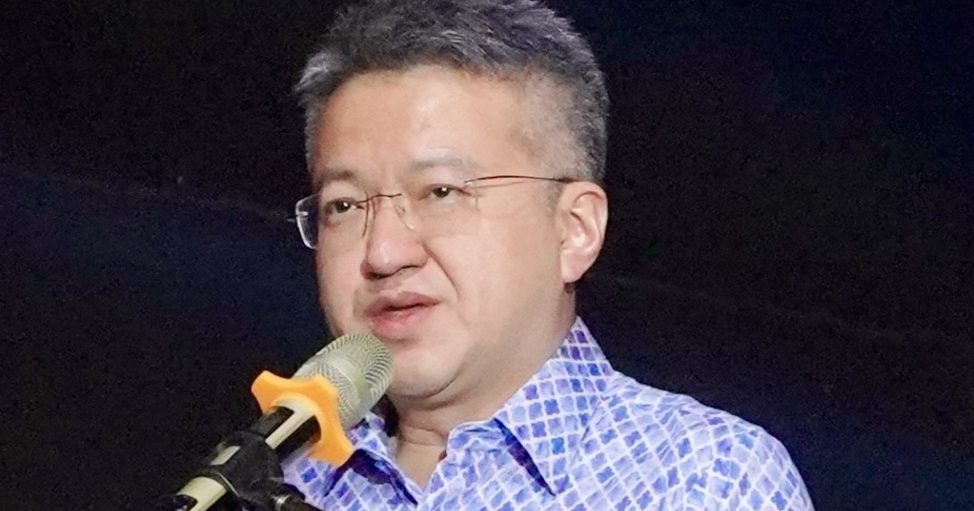 刘镇东:美关税战次级效应 各行业将相互挤压逐底