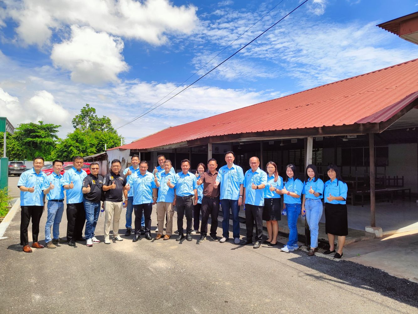 甲华中117“十大义演”晚宴 冀筹100万建图书馆