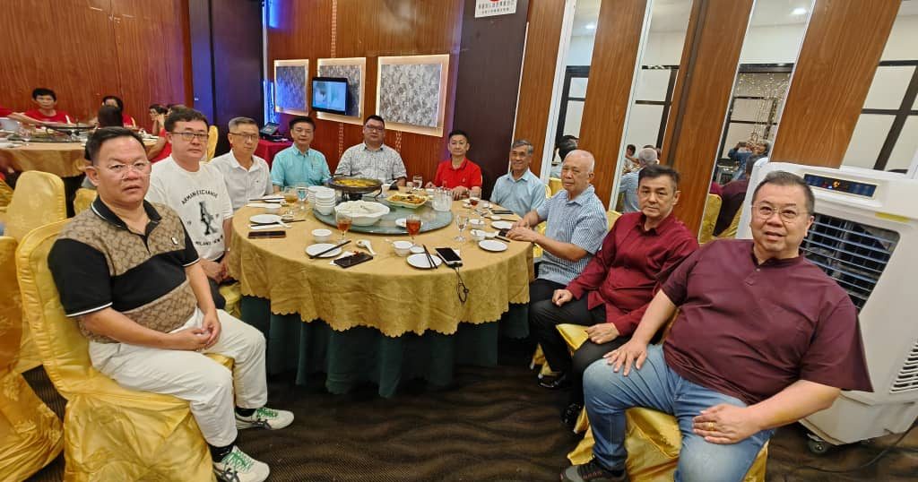 杨克浩吁海南乡亲响应世界海南乡团大会