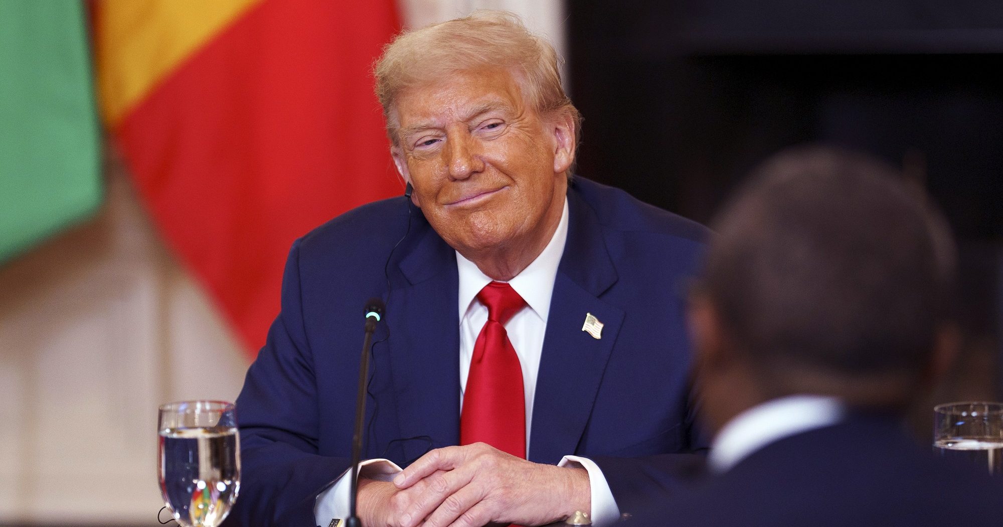 特朗普对加拿大征35%关税 其余国家预计征15%或20%