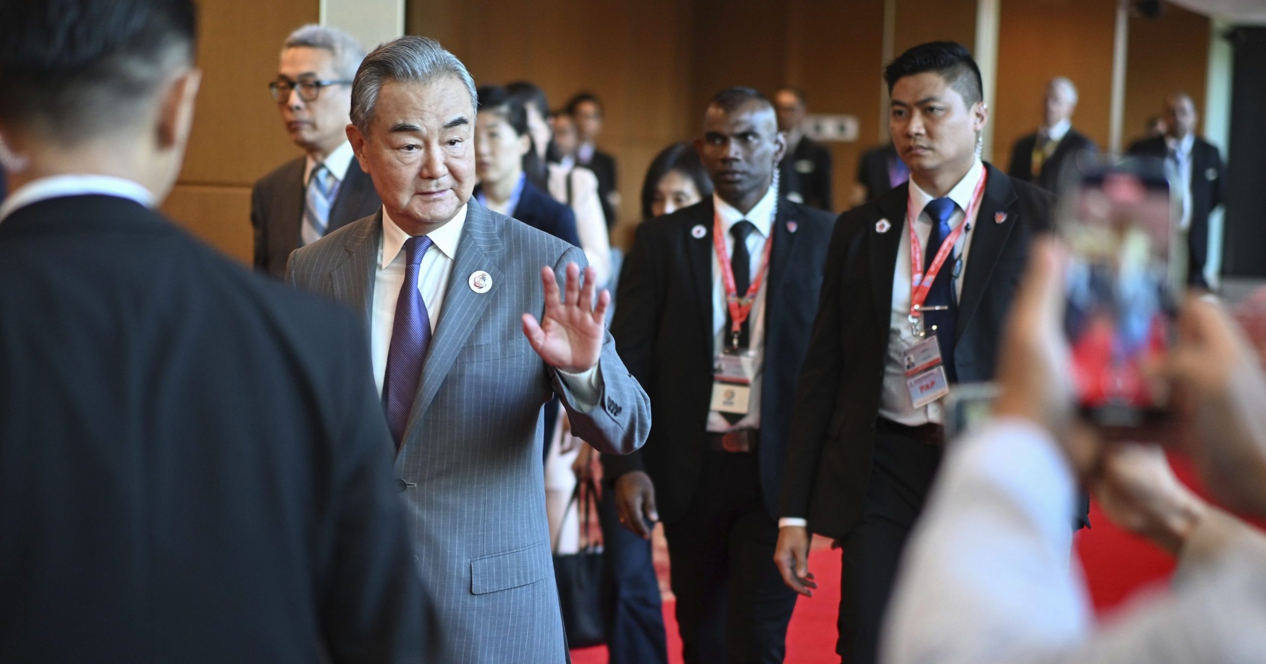冀中美找到新时期相处之道 王毅要求东亚国家达3“回归”