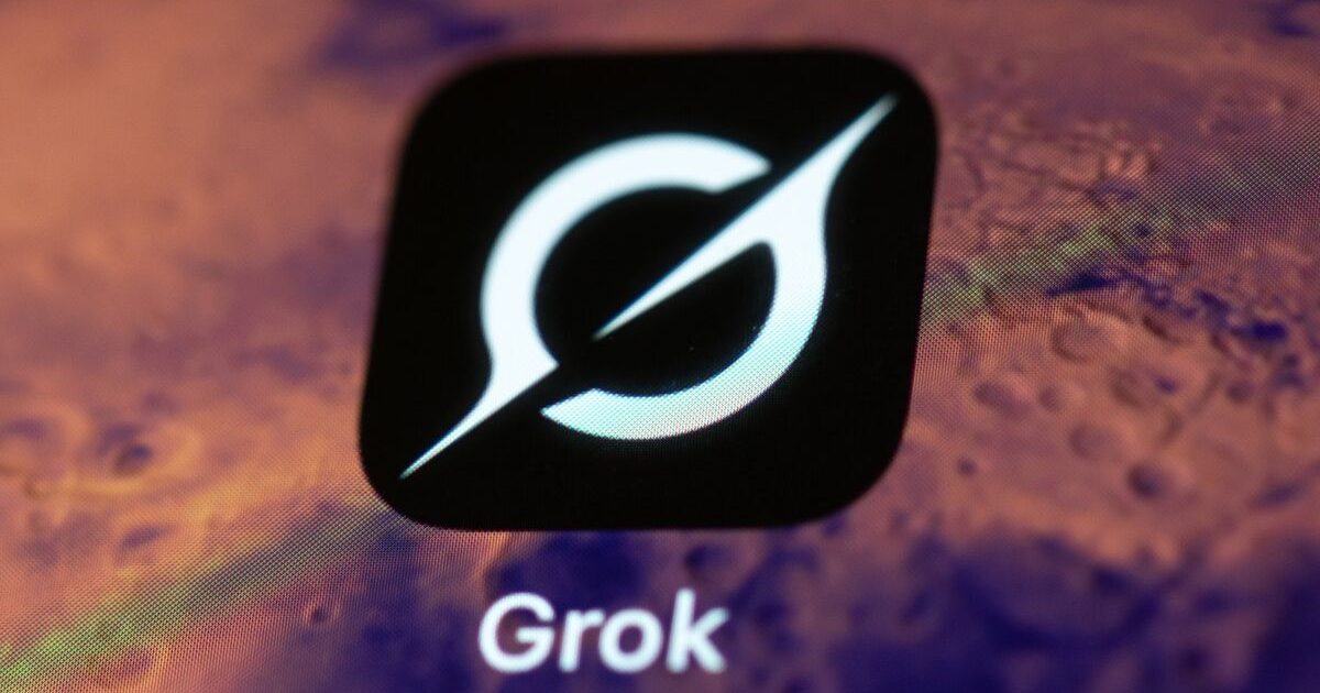 马斯克Grok聊天机器人生成反犹内容 xAI发文道歉