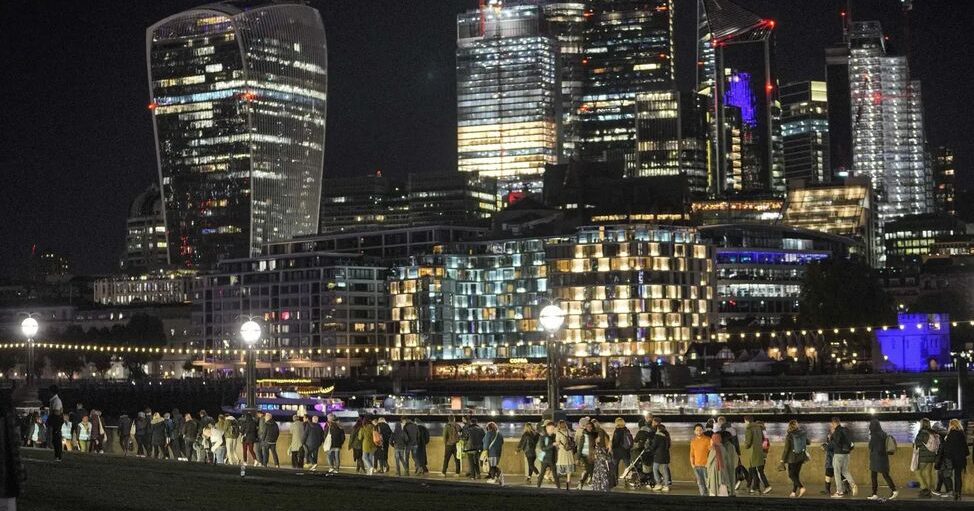 通胀挂钩债券庞大利息 《泰晤士报》:英国已破产