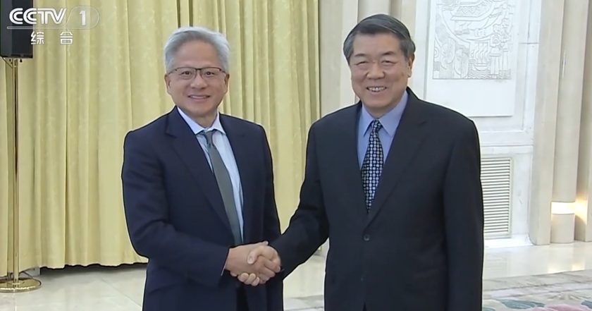 黄仁勋今年第3次访华 央视:将参加供应链博览会开幕式