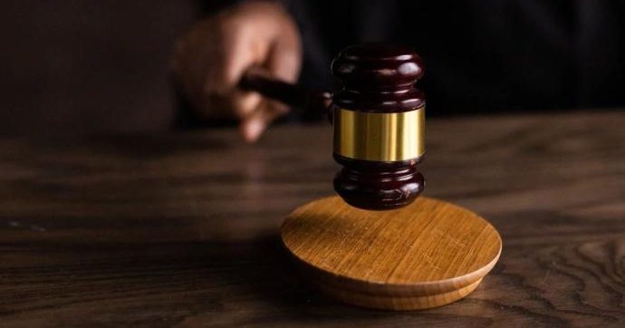 擅闯国会范围俯首认罪 中国网红判罚800令吉