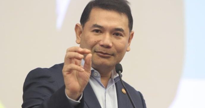 司法独立课题立场反复 拉菲兹斥伊党政治作秀