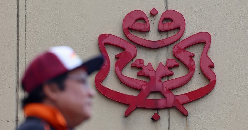 巫统140区部主席今聚首 纳吉附加谕令成火线议题
