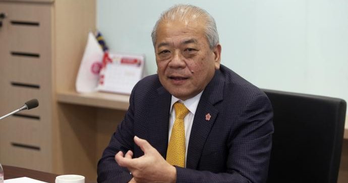 吴明璋宣布竞选总会长 吴添泉欢迎他到华总大厦了解
