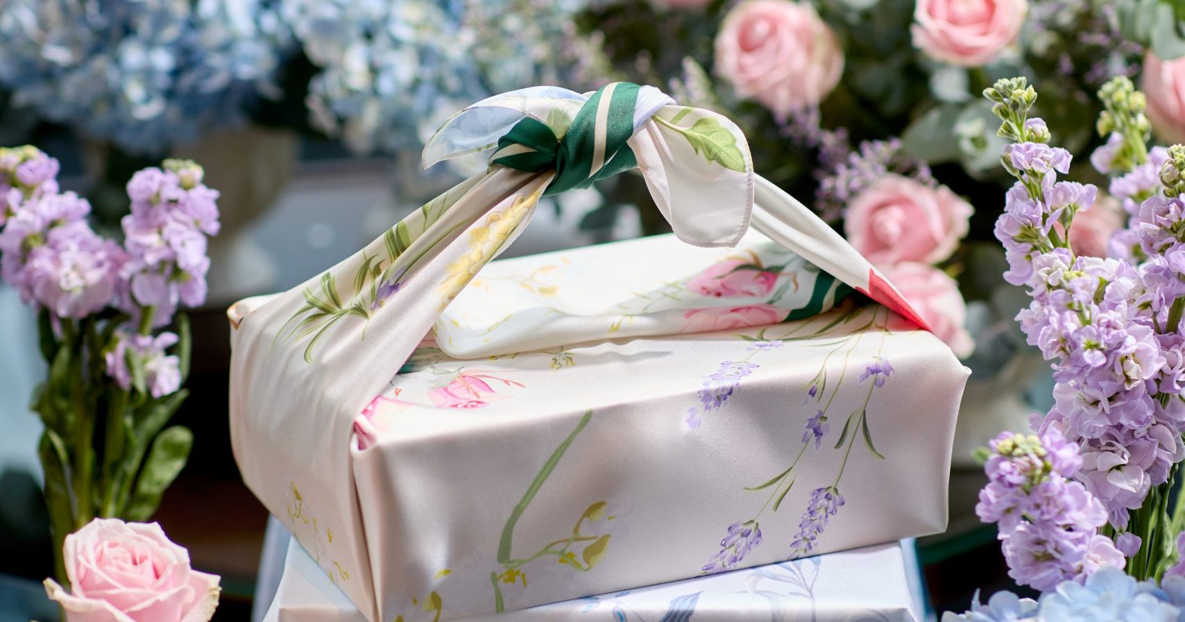 瑞吉酒店与Rizman Ruzaini合作 推出花之雅集下午茶