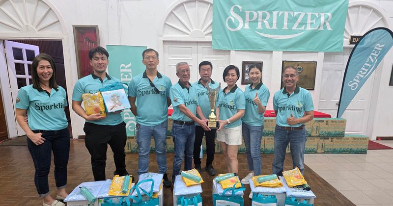 Spritzer杯网球团体赛 Sparkling队夺冠军奖