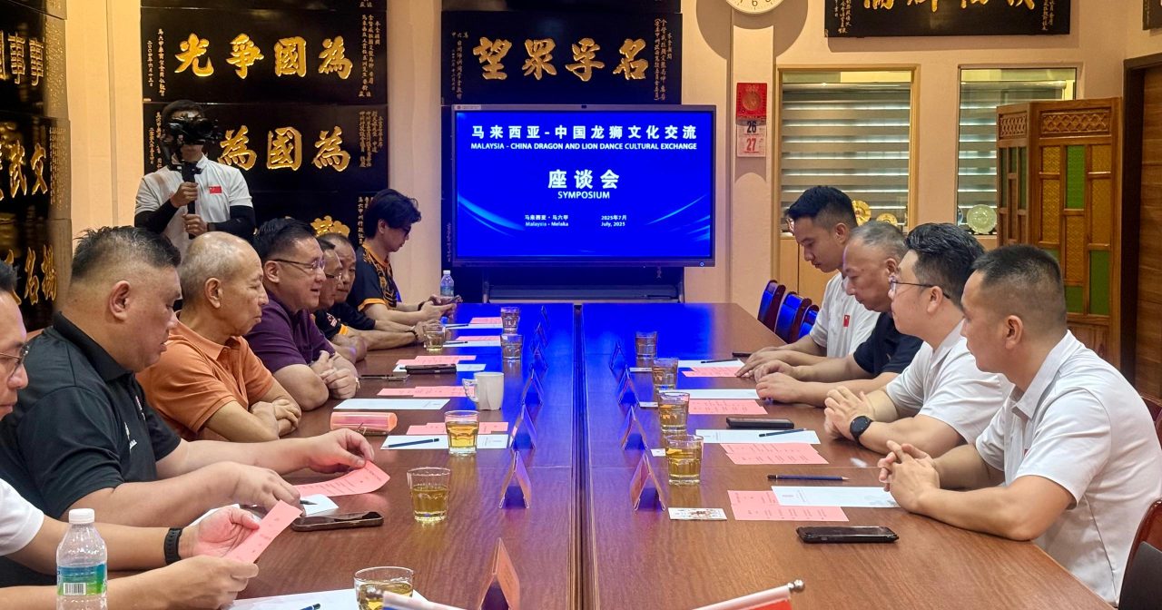 颜天禄:共享历史文化 马中联合申请舞狮列非遗