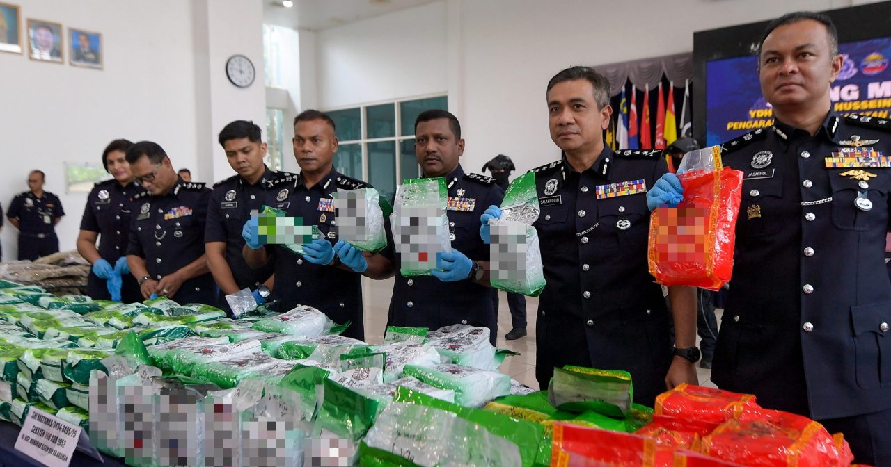 今年最大规模匿藏茶包中 警排屋起1778万元毒品