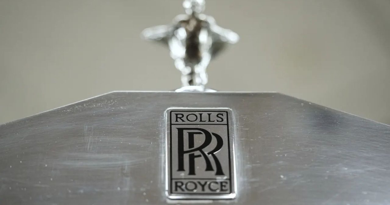 豪车也赖账! 300万劳斯莱斯欠5.4万路税