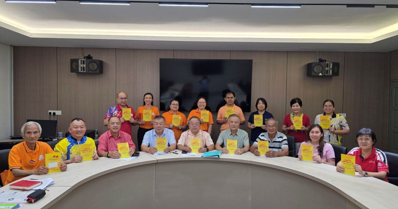 拉律峇登司南马县10月5日办华校教师节午宴