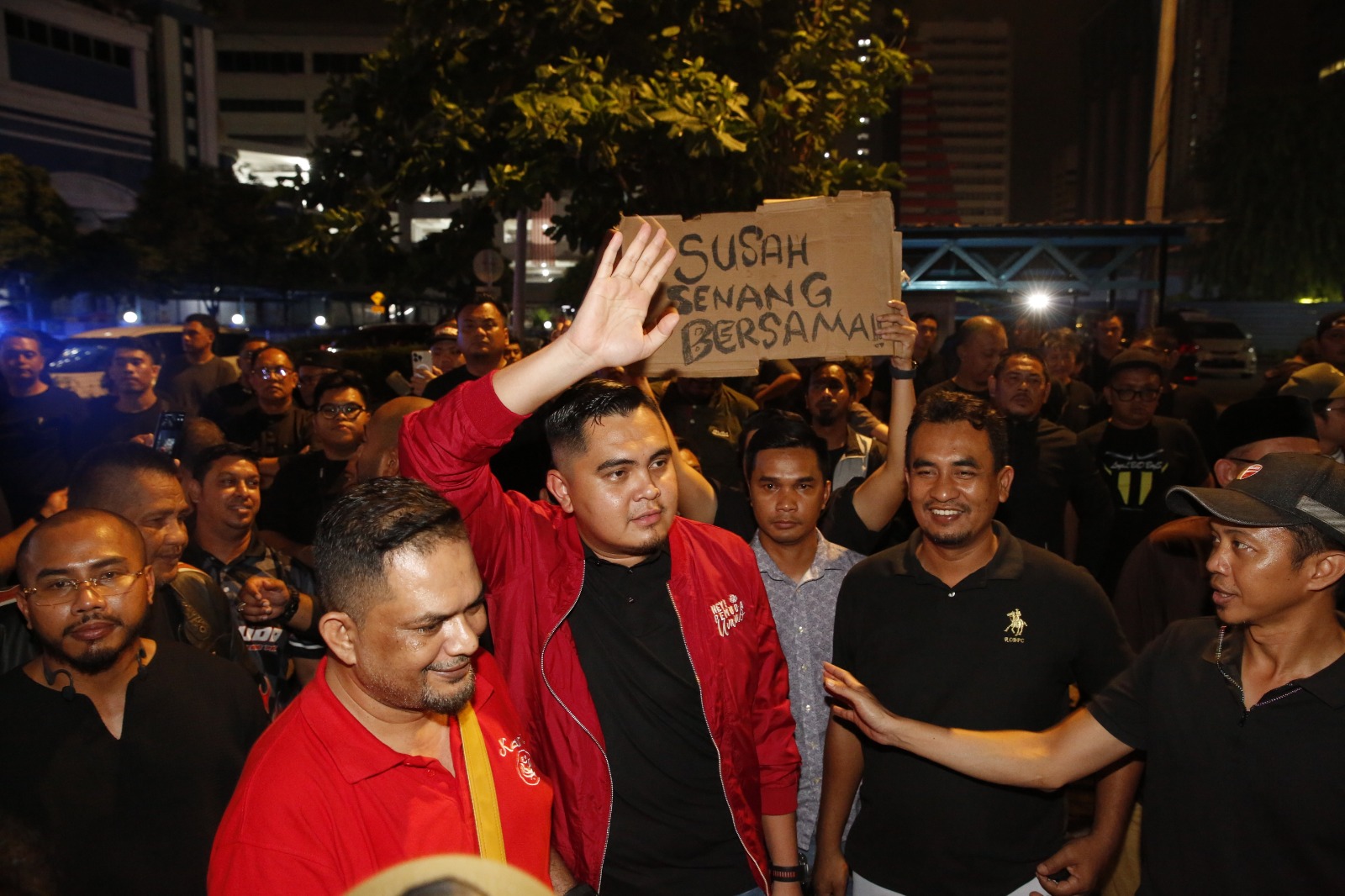 阿克马到警局录供