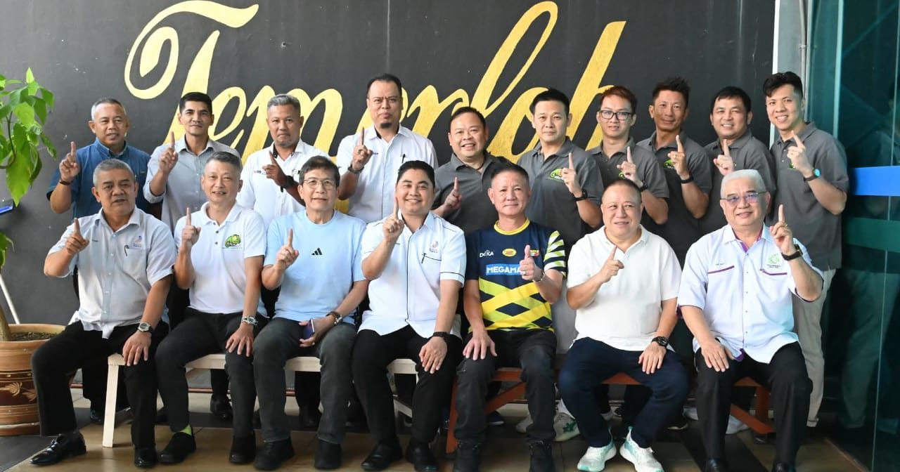 淡马鲁市议会与羽球传奇交流