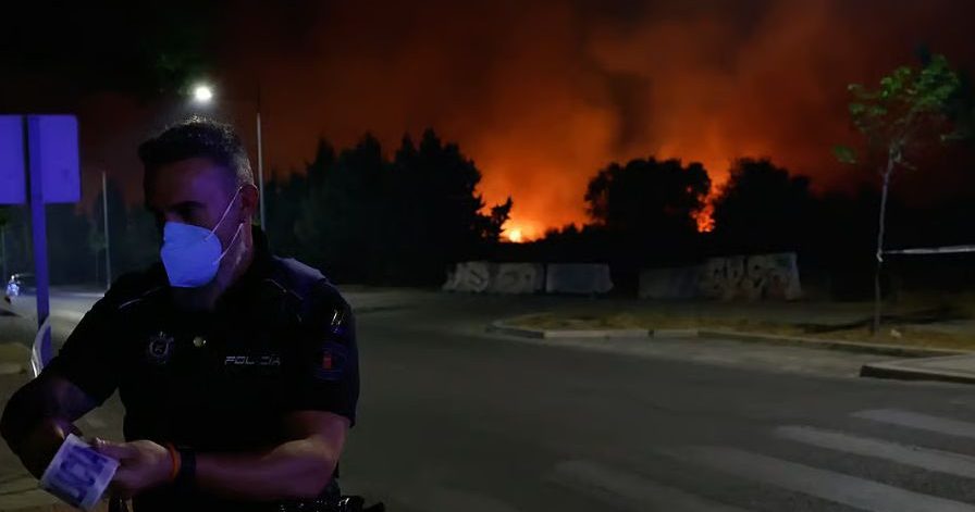 西班牙野火1死 数千人撤离家园