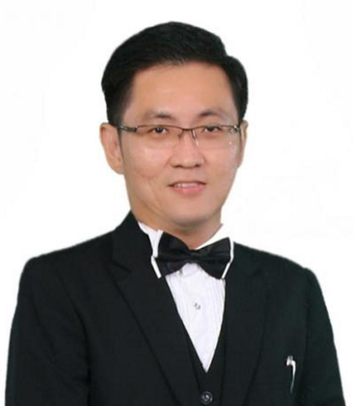 诺丁汉大学经济系主任张永隆博士