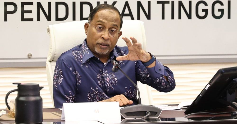 占比里:有效培养优秀生 勿质疑大学入学制度