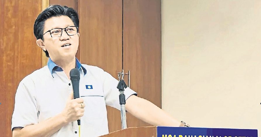 “公布学生成绩就知真相” 张盛闻力挺魏家祥