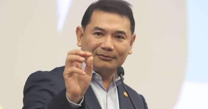 拉菲兹:非马来人不信任大学录取制度