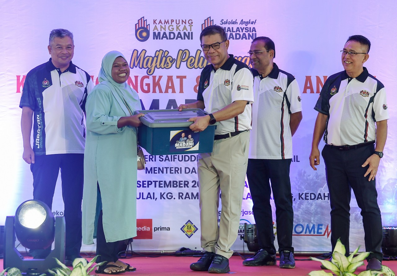 赛弗丁推介移民局昌明领养村和领养学校