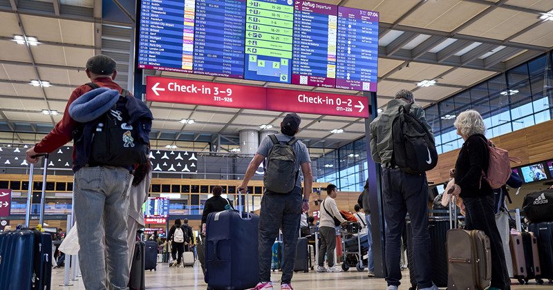 勒索软件瘫痪欧洲机场 英国警方逮一男子助查