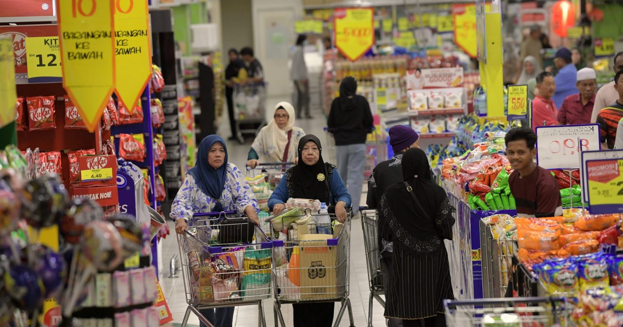 市道低迷冲击 消费股下半年两极分化