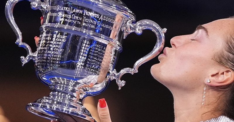 萨巴伦卡卫冕美网 收获第4座大满贯