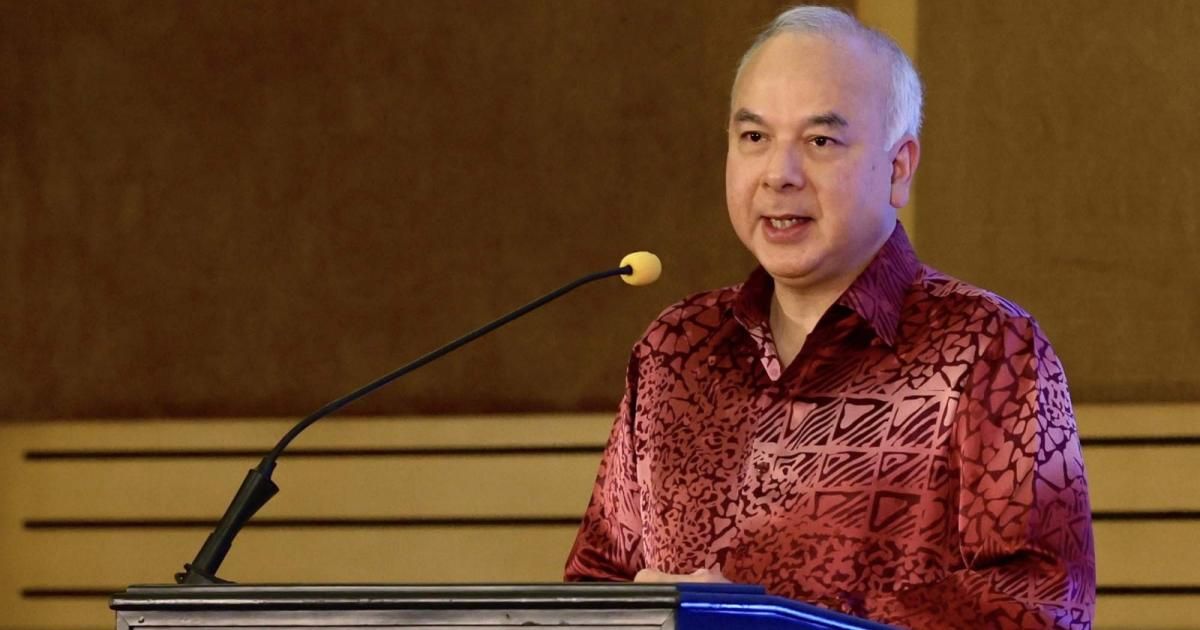 Sultan Nazrin Shah 霹雳苏丹纳兹灵莎殿下