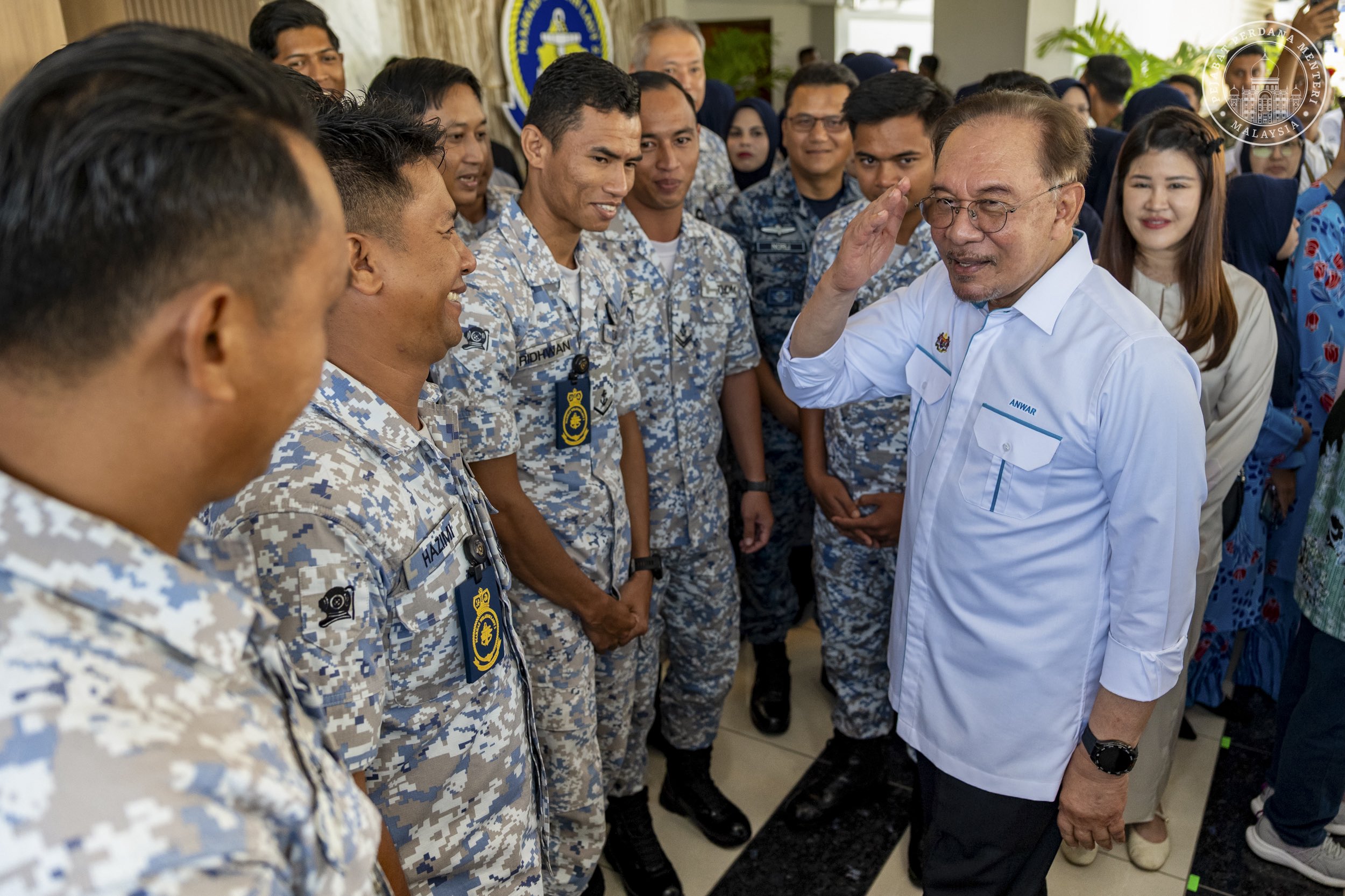 安华在山打根会见大马皇家海军第二军区司令部