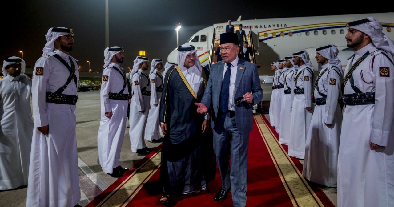 安华凌晨抵达多哈 今晚发表国家声明