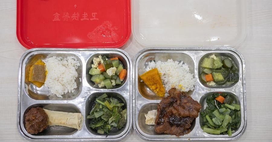 小学午餐供应商被质疑有背景 食材惊现540天保质期牛肉