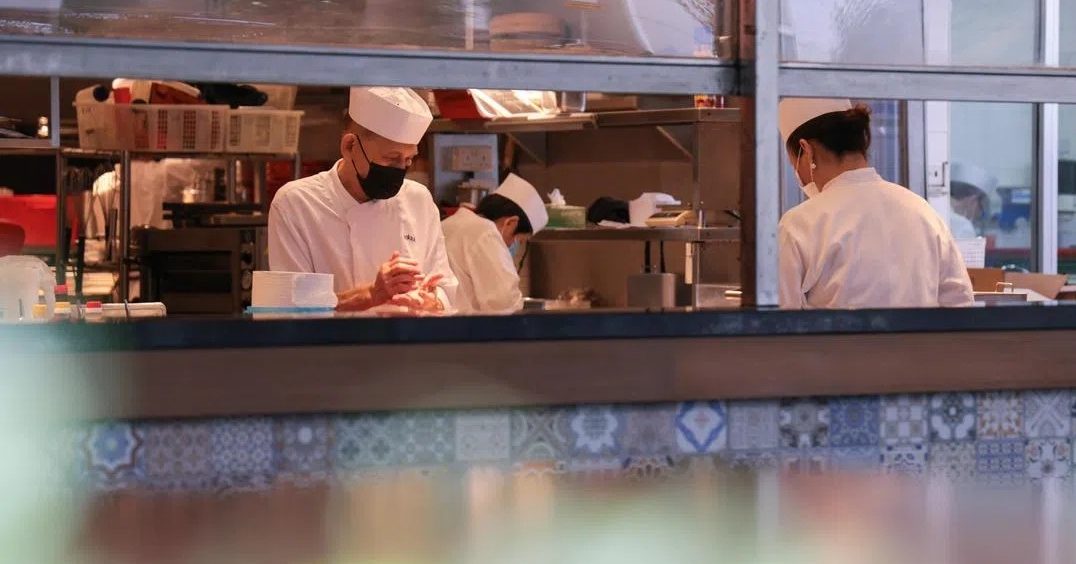 延迟付款·订单萎缩 狮城食品供应商陷困境