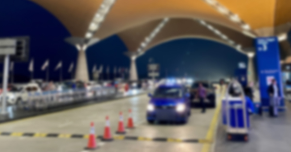 收外国游客800车费  非法德士司机下周被控