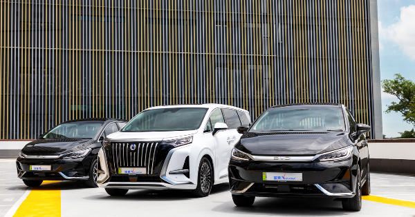 富贵集团引领殡葬业绿色转型  打造全马首支电动送殡车队