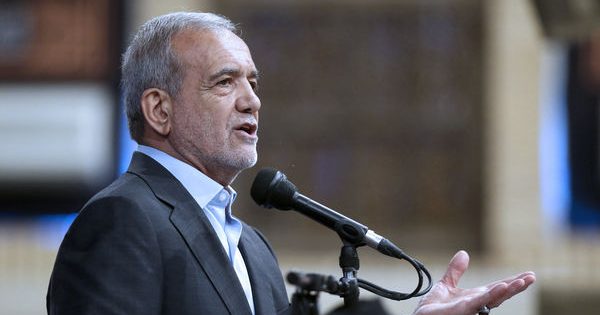 德黑兰缺水地层下陷危机 伊朗总统:必须迁都