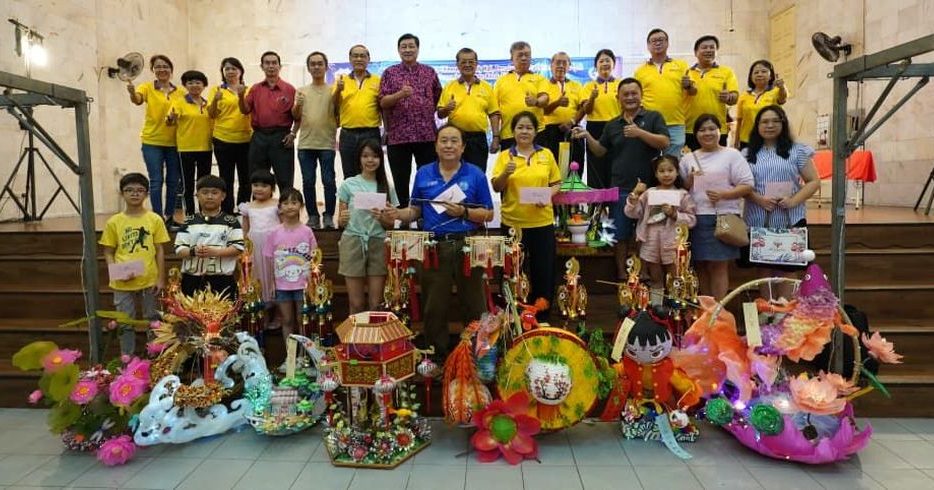 霹华堂联办比赛 创意灯笼体现文化