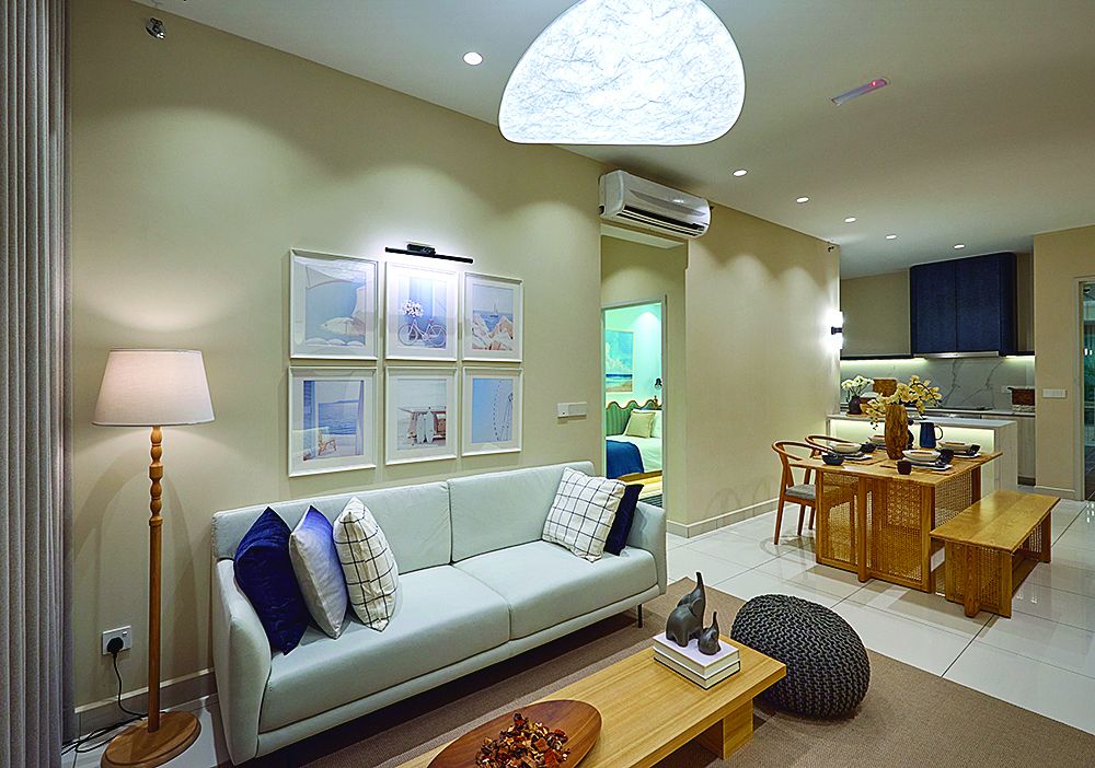 空间设计宽敞，满足家庭居住需求。