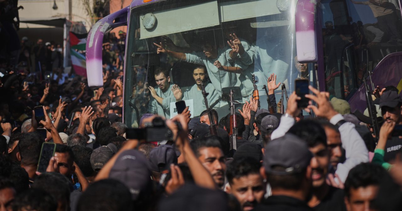 美政坛难得共识 克林顿拜登赞特朗普