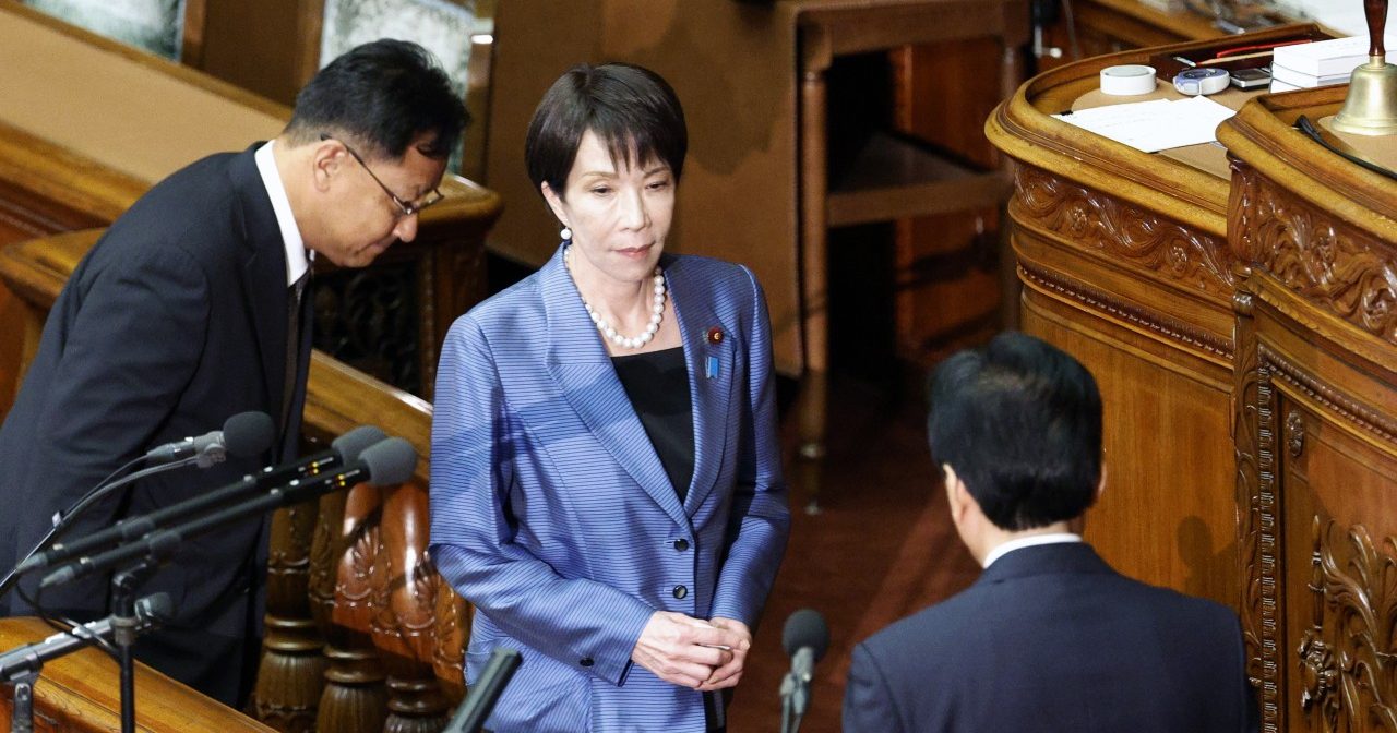 高市早苗当选 日本迎首位女首相