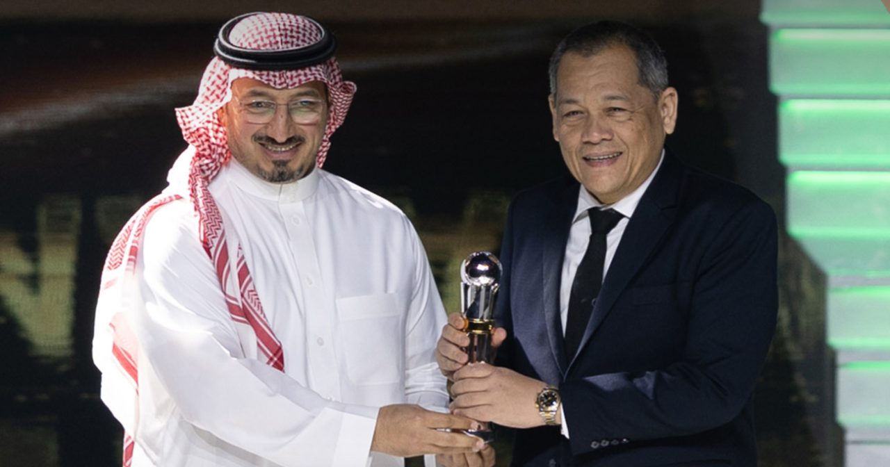 阿里夫入围亚州3强 马足总获亚足联银奖