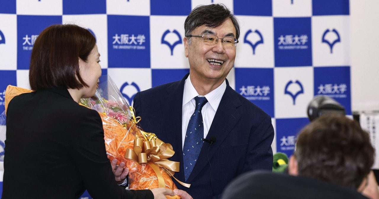 坂口志文夺诺贝尔医学奖 石破茂致电聊战胜癌症