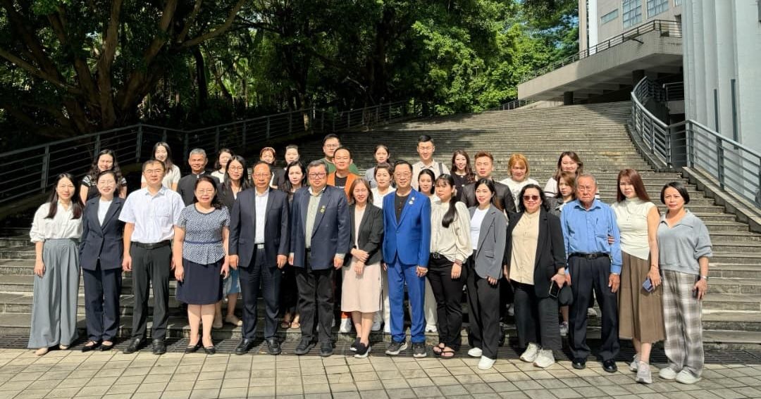 医总与广东药科大学达共识 合作培训大马中医师