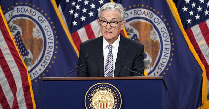 应对失业率上升风险 鲍威尔暗示继续降息