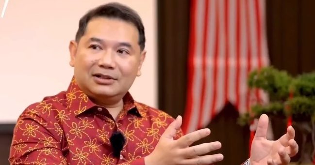 拉菲兹:勿把部长当出气筒 家长须反省教育方式