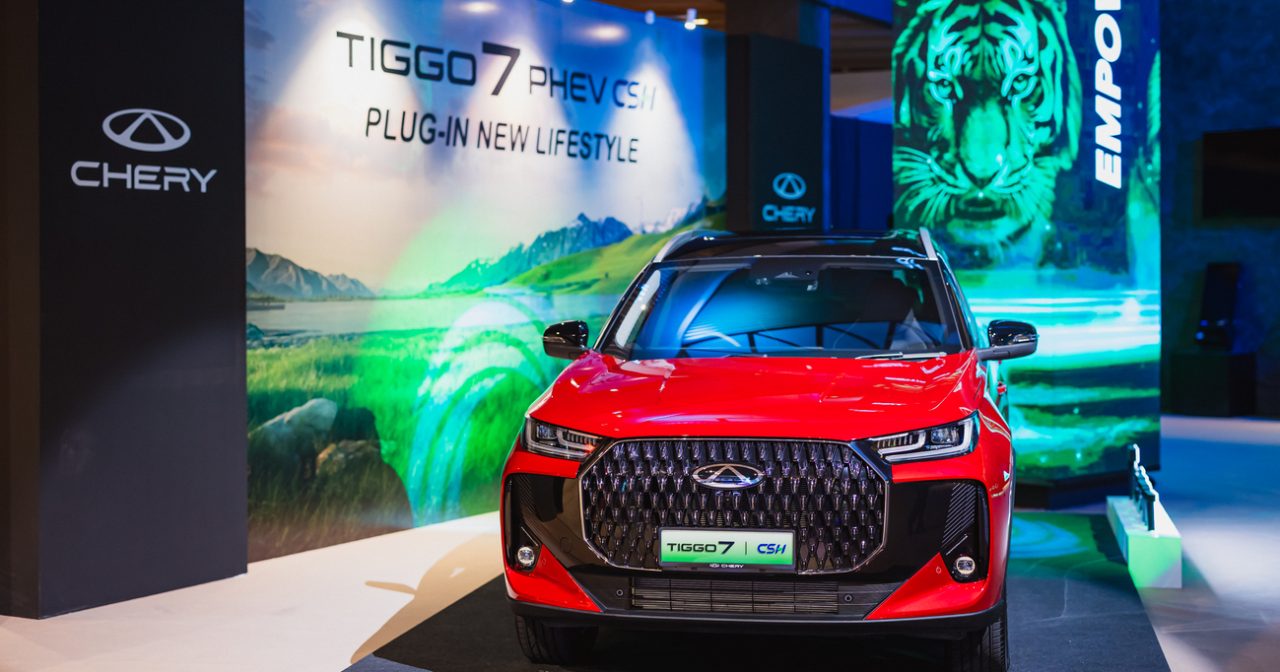 【车坛动态】油电兼得·智能驾驭 奇瑞新能源SUV登场