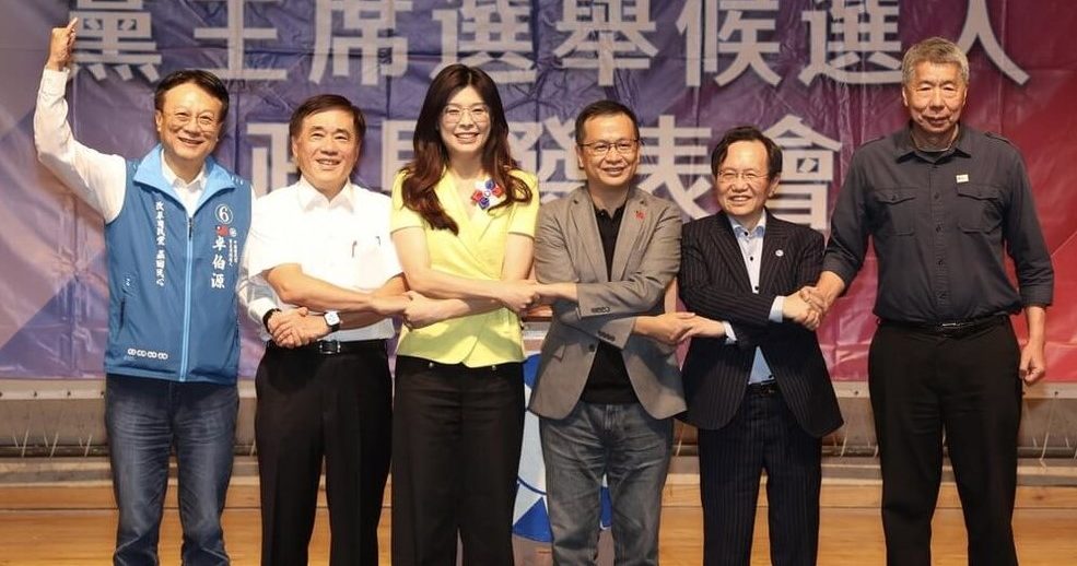 朱立伦提前致电祝贺 郑丽文料成国民党首位女主席