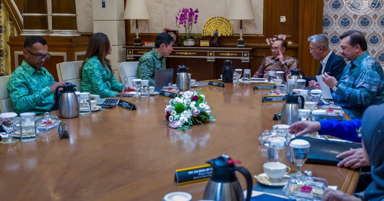 安华会晤Grab代表 商BUDI 95助电召车司机